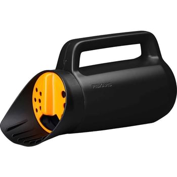 Fiskars SOLID Handheld Salt, Sand and Seed Spreader