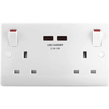 Masterplug 2 Gang Switched Socket Outlet + USB Charger Outlet