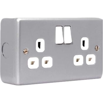 Masterplug Metal Clad Switched Socket 2-Gang 13A